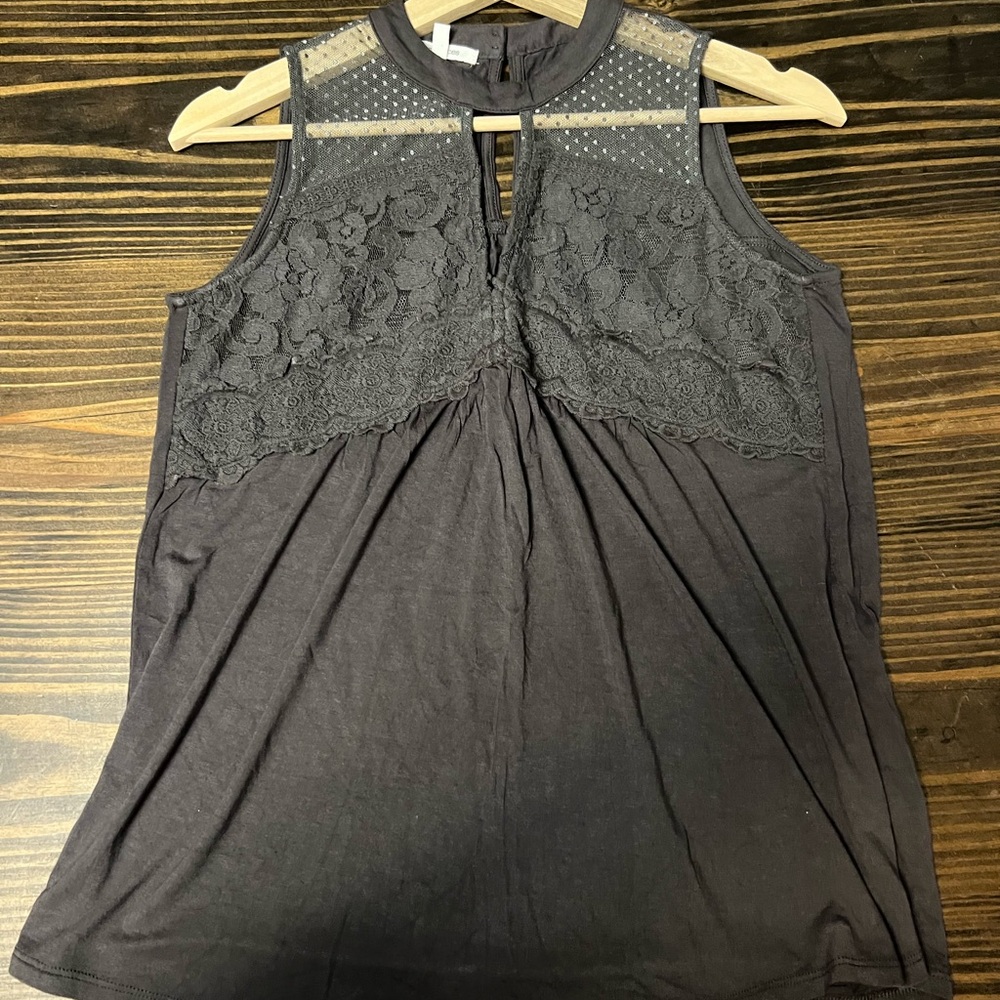 Maurices Gray and Burgundy Lace Tank Tops - Picture 6 of 9
